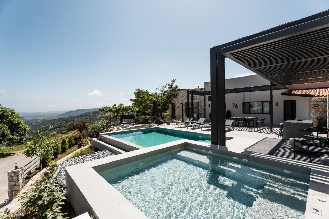 Eumelia Iconic Villa, With Heated Pool & Whirlpool, By Thinkvilla Asi Gonia エクステリア 写真