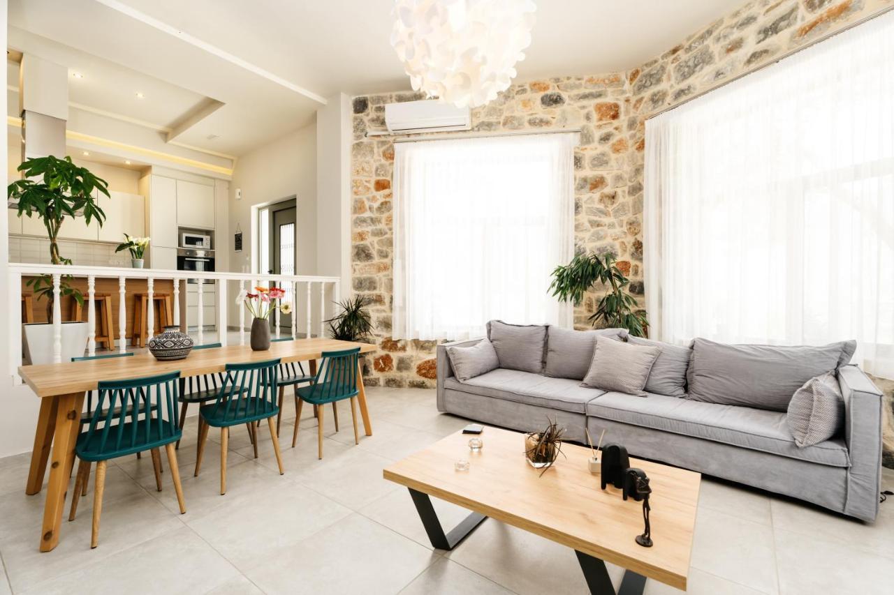 Eumelia Iconic Villa, With Heated Pool & Whirlpool, By Thinkvilla Asi Gonia エクステリア 写真